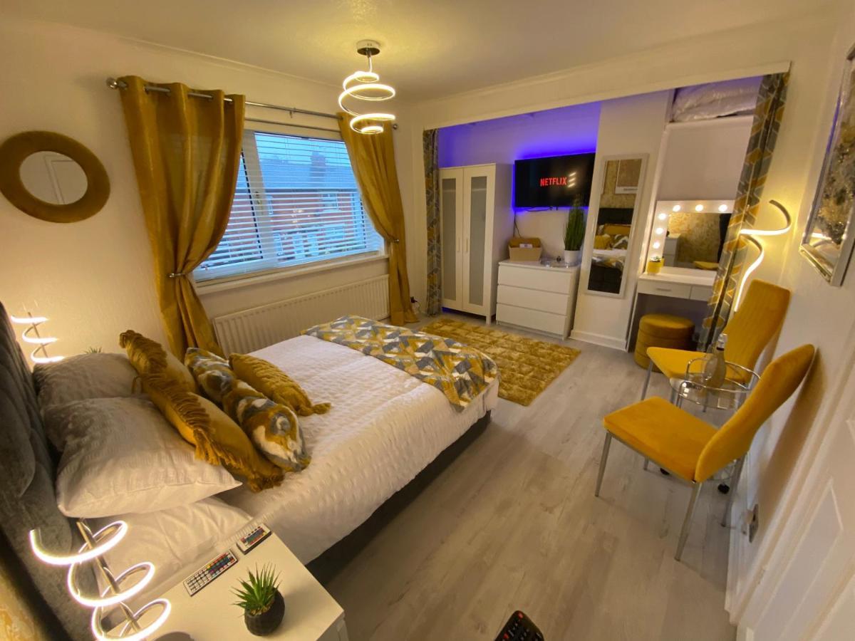 New…The Hottub House Blackpool Pleasure Beach Extérieur photo