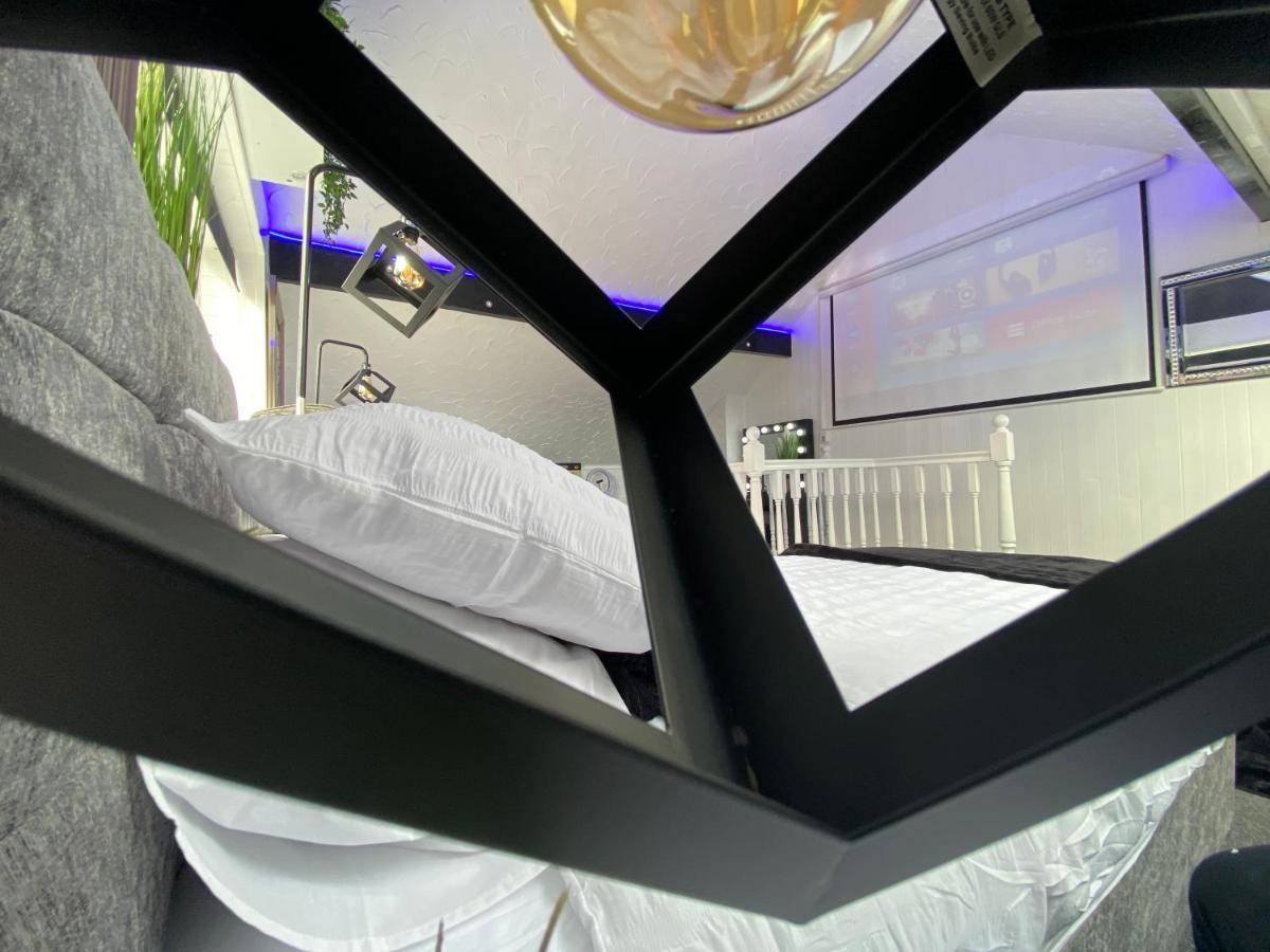 New…The Hottub House Blackpool Pleasure Beach Extérieur photo